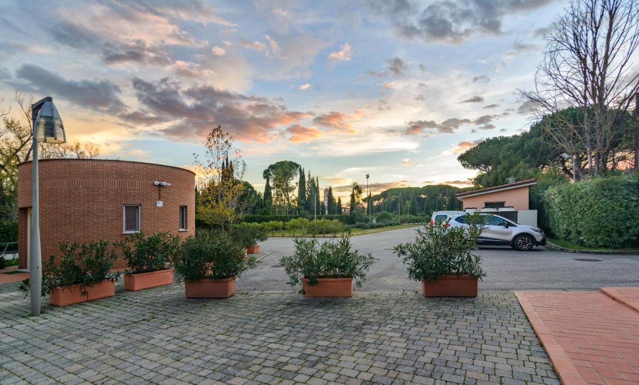 Residence San Rossore Pise Extérieur photo